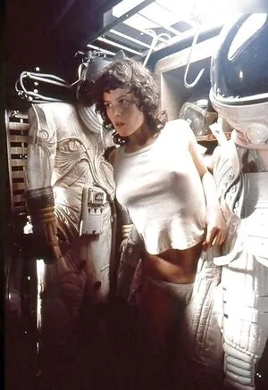 Sigourney Weaver content