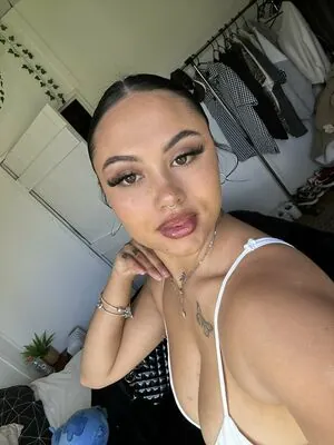 taylaraywhite #
