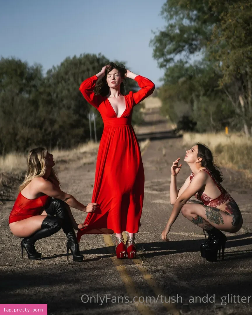 tush_andd_glitter - Photo #18