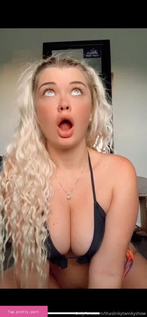 thaslinkytwinkyshow - Photo #29