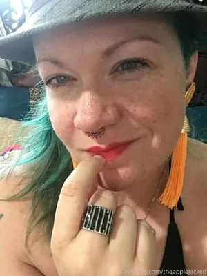 theapplejacked content