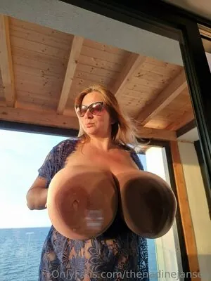 thenadinejansen content