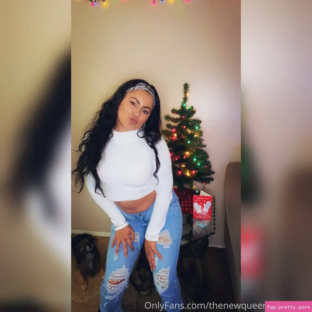 thenewqueenofcomedy - Photo #19