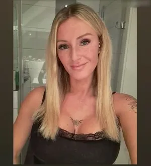 Tati_ink content
