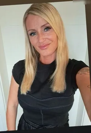 Tati_ink content