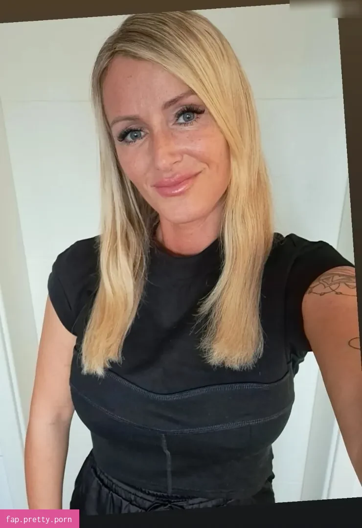 Tati_ink - Photo #01