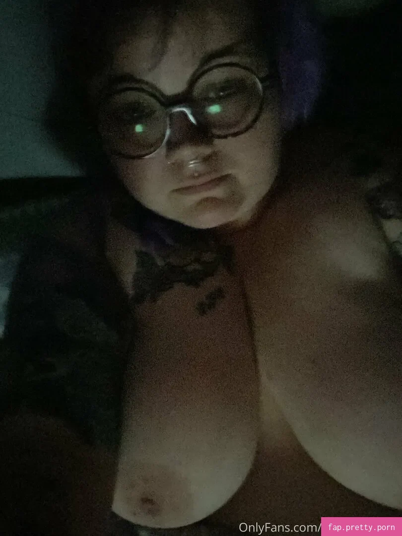 thicc.n.spooky - Photo #45