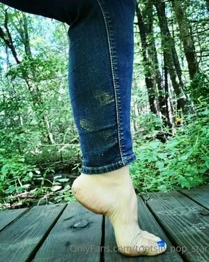 tootsie_pop_starr content