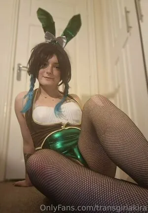 transgirlakira content