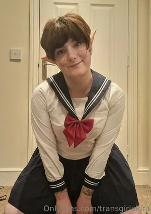 transgirlakira content