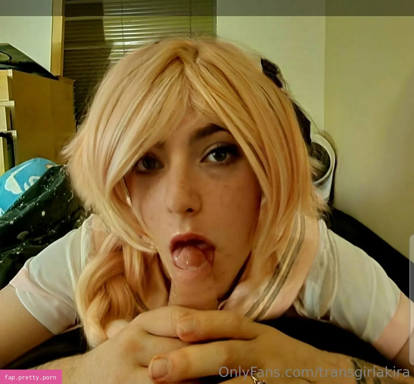 transgirlakira content