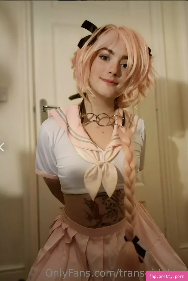 transgirlakira - Photo #17