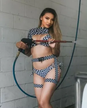 Tiffany Tran content