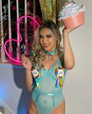 Tiffany Tran content