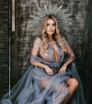 usmanovakate content