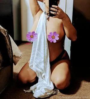 valkyrieskiss content