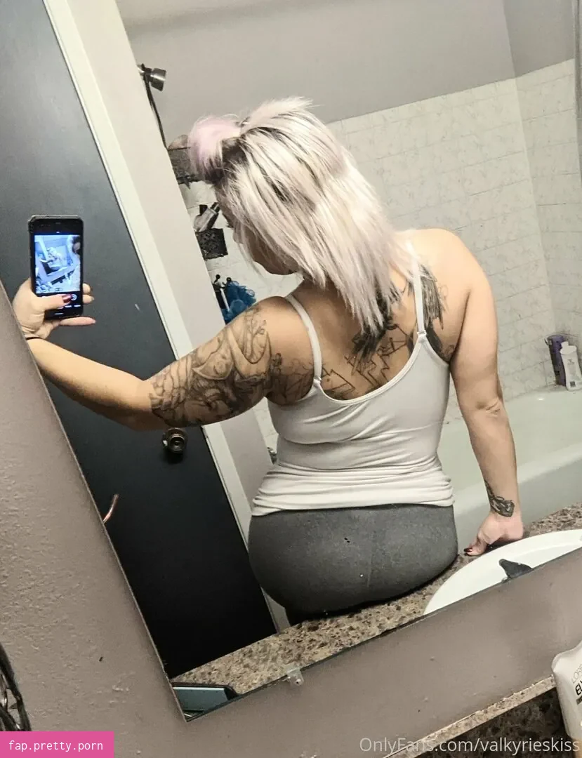 valkyrieskiss - Photo #30