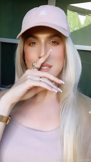 Vanessa9in content