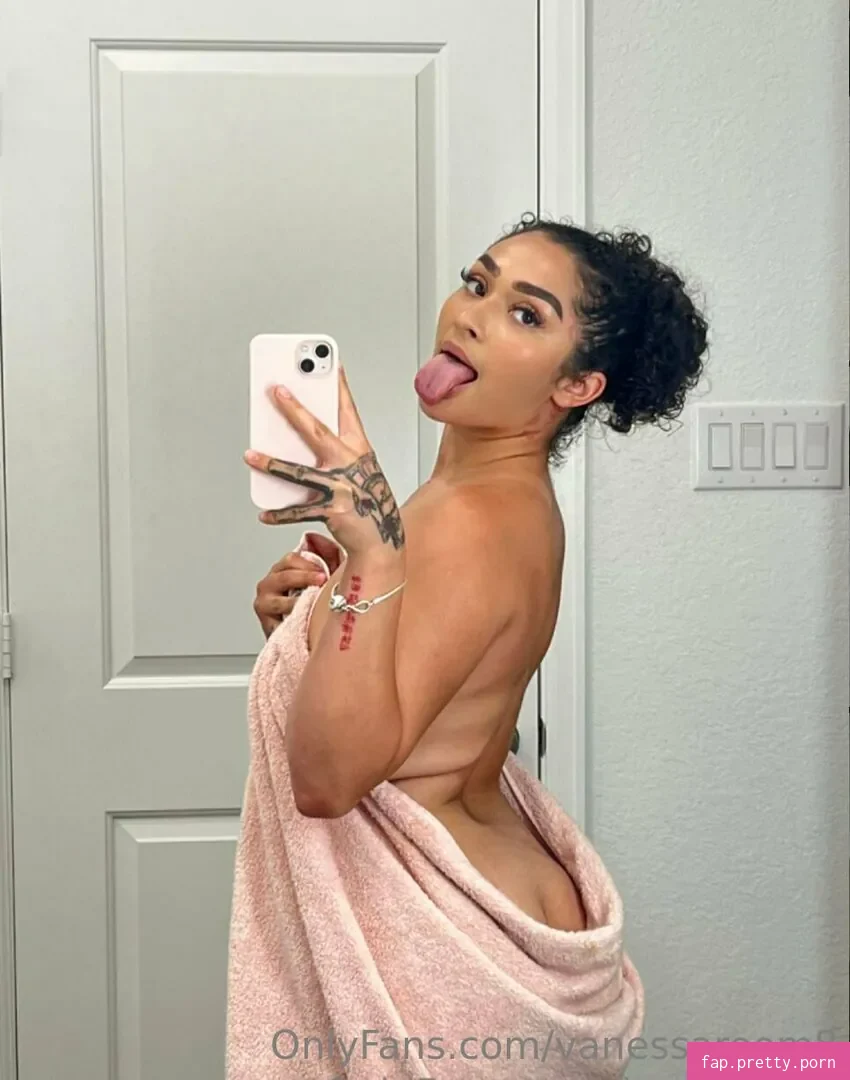 vanessaroom8 - Photo #71