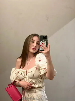 vanessaroom8 content