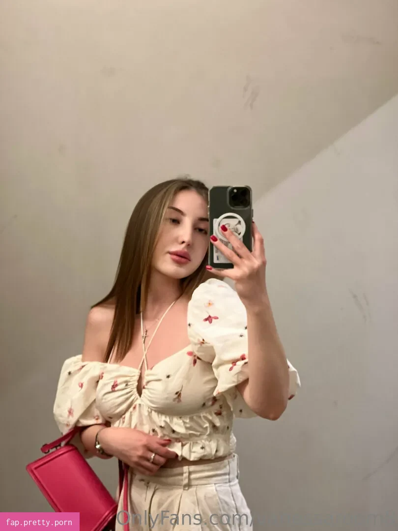 vanessaroom8 - Photo #41