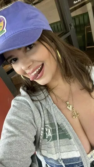 vanessinator content