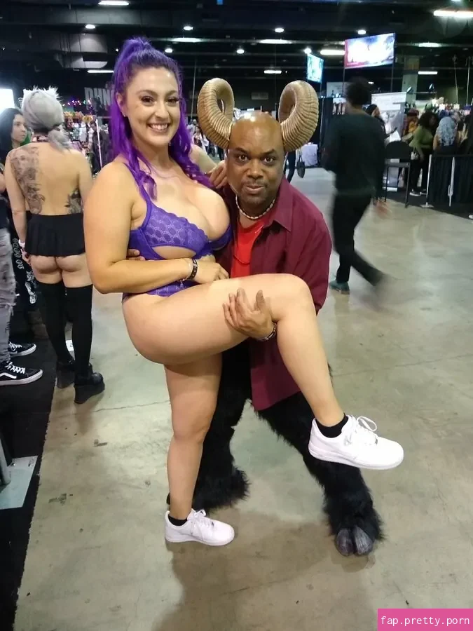 Veronica Avluv - Photo #23