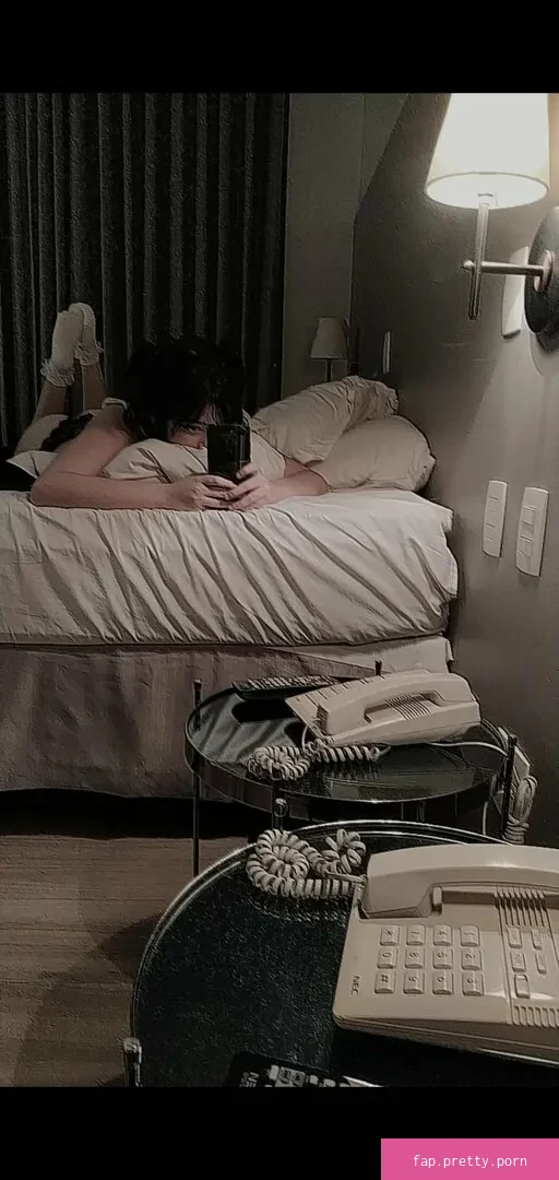 Violet Fox - Photo #04