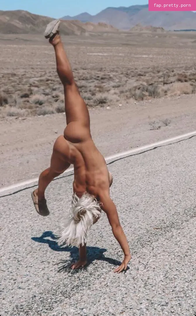 Valeria Guznenkova - Photo #37