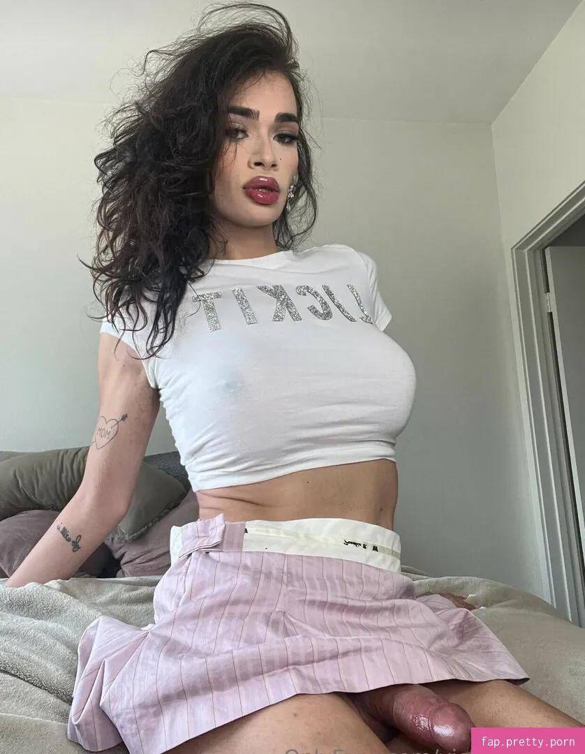 Victoria Grant - Photo #24