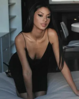 violettcameron content