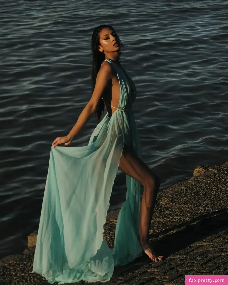 violettcameron content