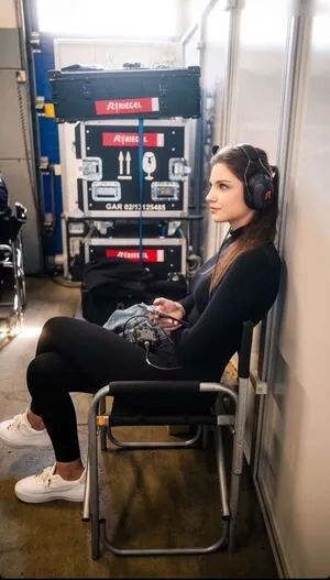 Vivien Keszthelyi content