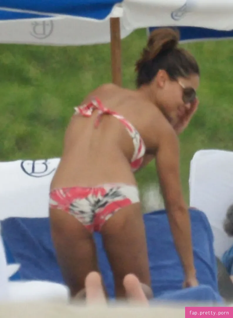 Vanessa Minnillo - Photo #33