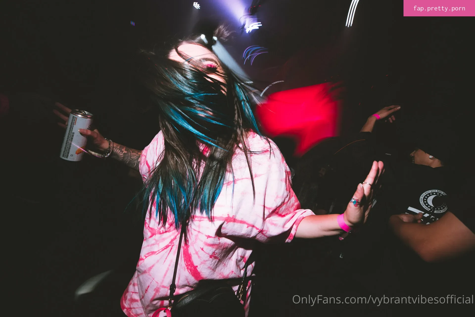 vybrantvibesofficial - Photo #37