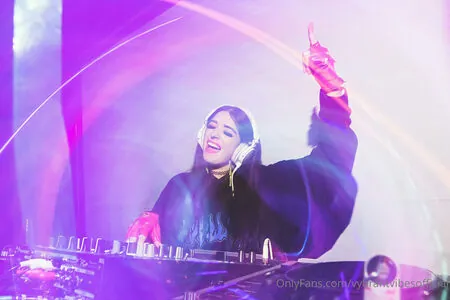 vybrantvibesofficial content