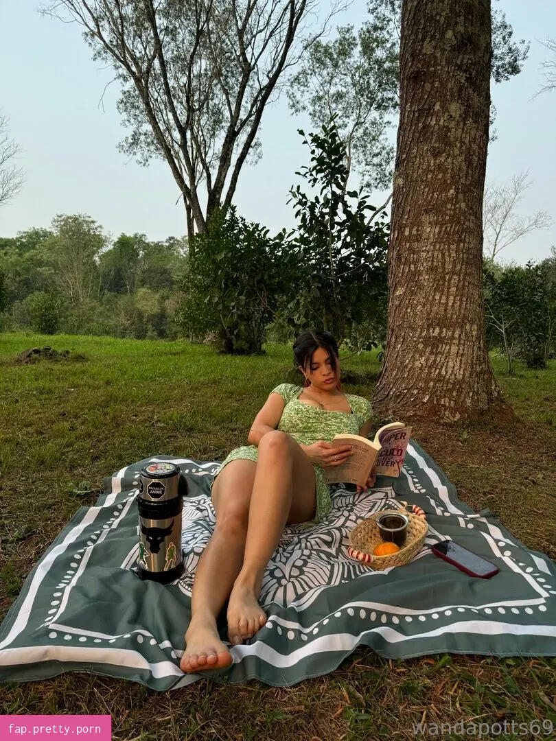 Wandapotts69 content