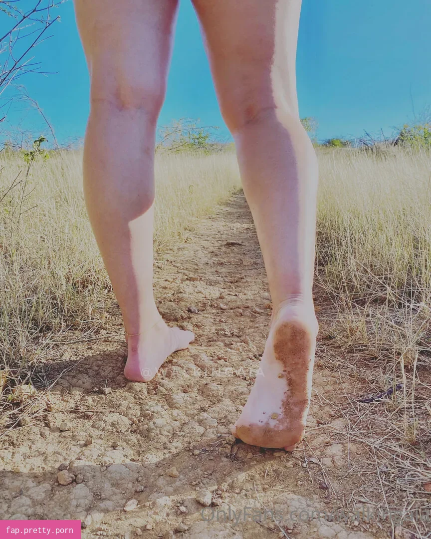 walkingaia