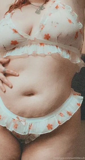 wetlittlesub content