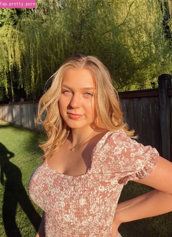 Whitney T - Photo #52