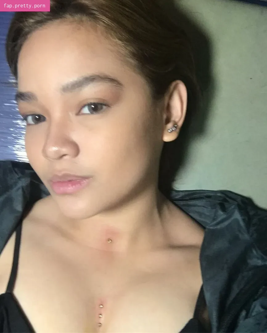 Xyriel Manabat content