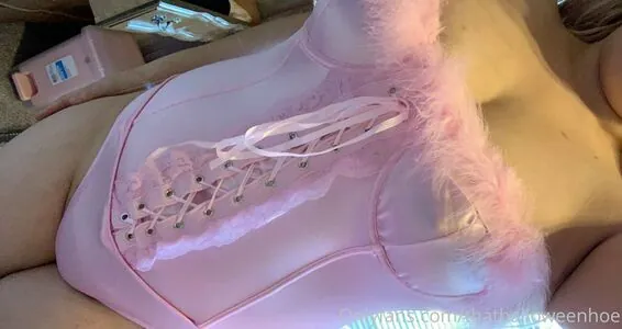 xoxbuttonsbabee content