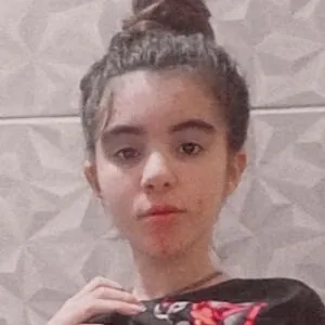Yara Anjos 666
