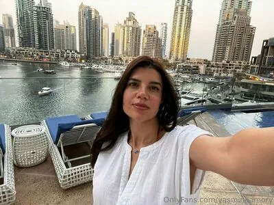 yasmineamory content