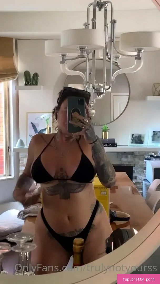 Yasmin Braga - Photo #15