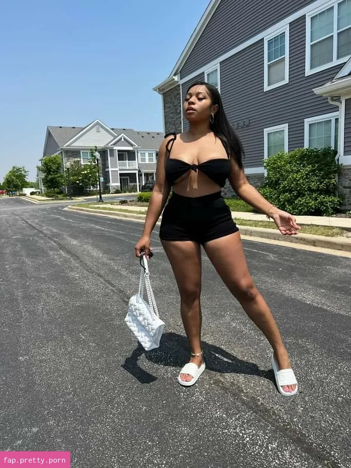 Yesprettyb - Photo #06