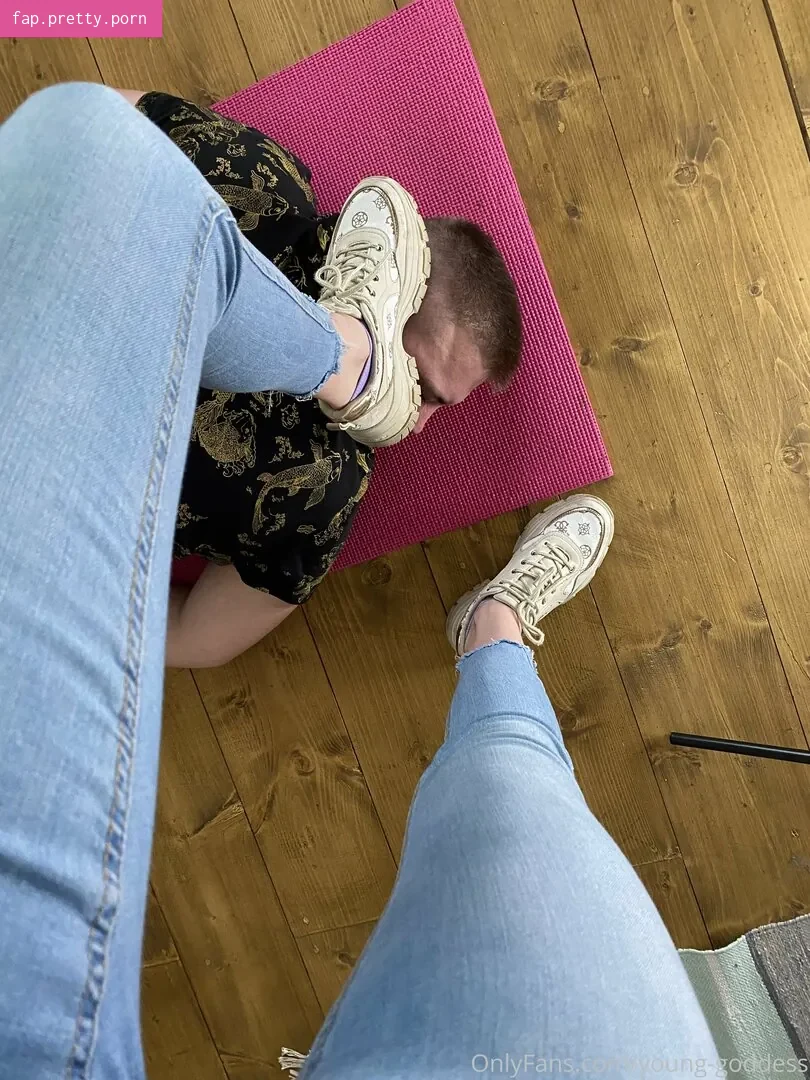 young-goddess - Photo #17