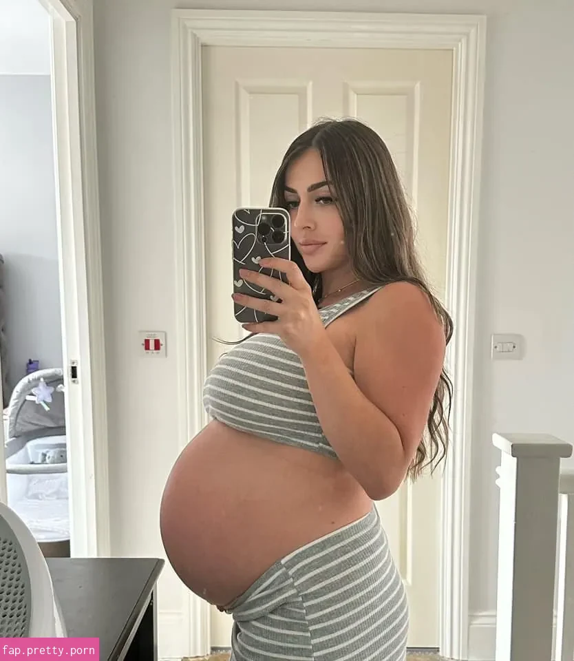 Yazmin Holmes - Photo #49