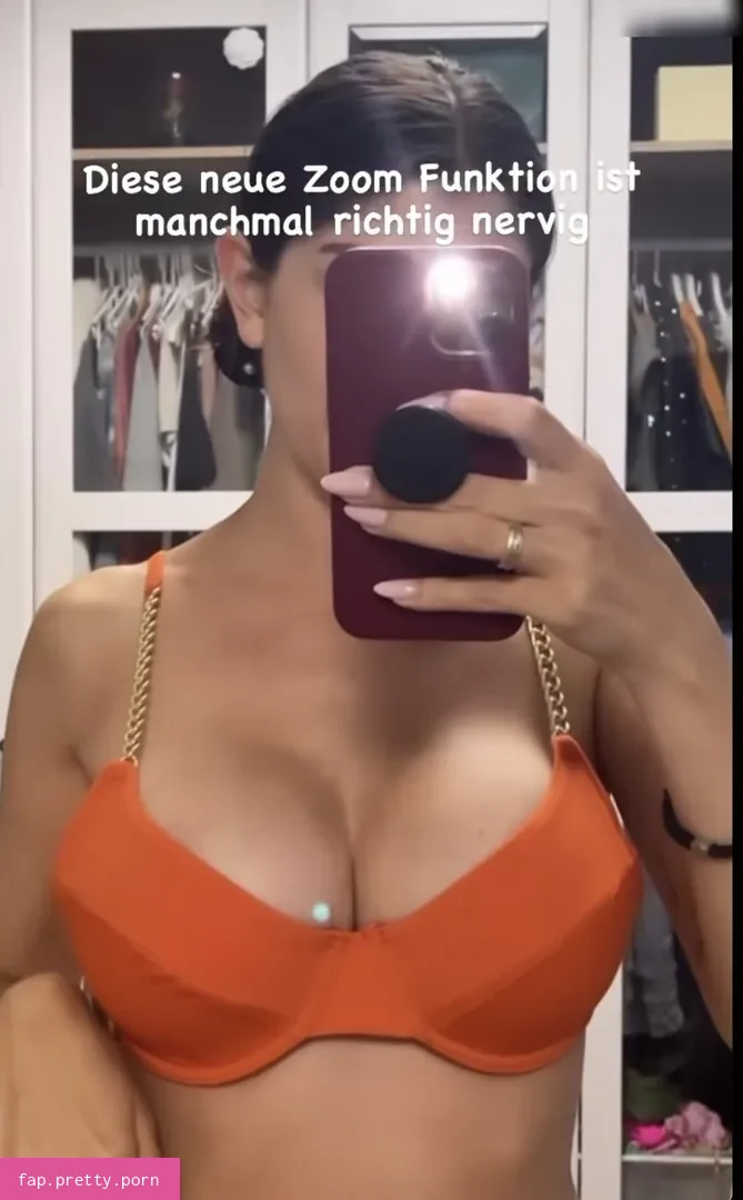 Yeliz Koc - Photo #07