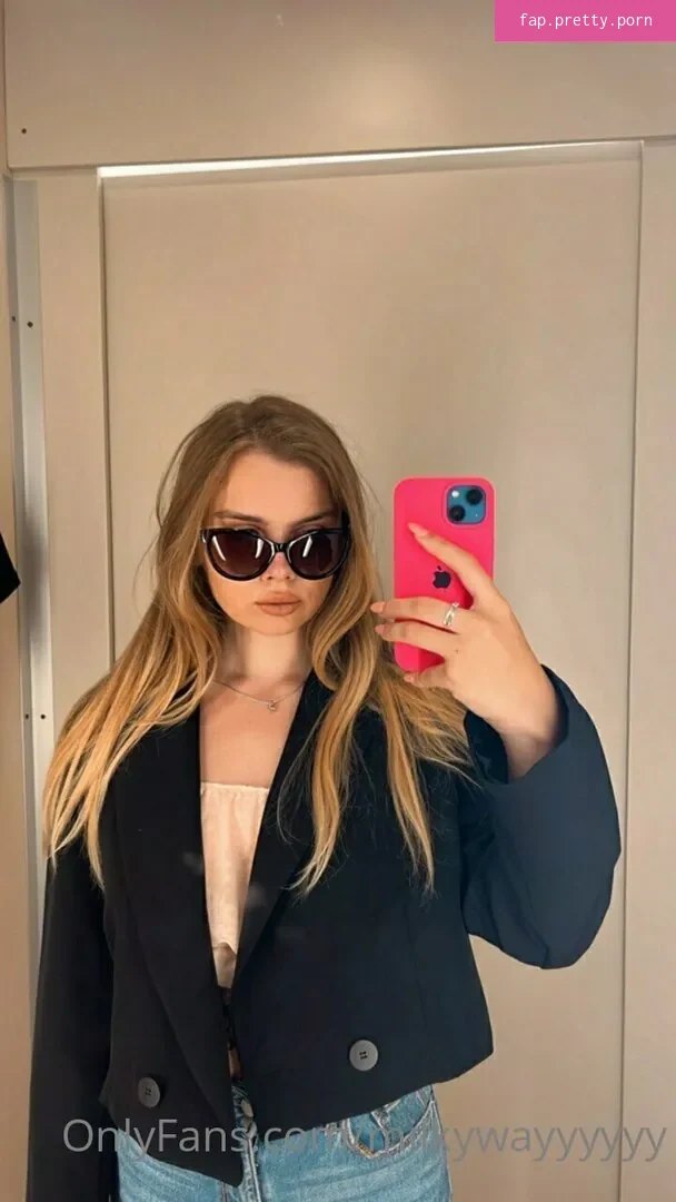 yourdolllilith - Photo #41